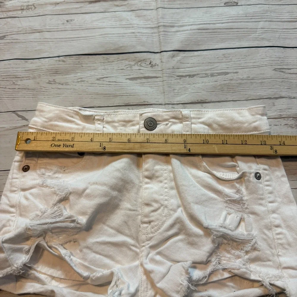 Aeropostale Vintage High Rise Shorty White Shorts Frayed Distressed Women's‎ 0